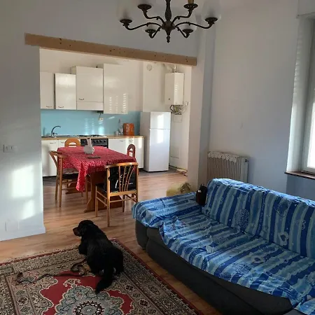 Luna, Vicino Centro Storico Apartman *